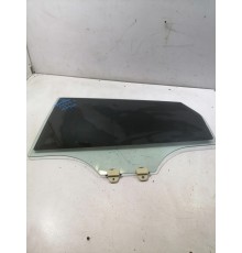 Стекло двери заднее левое
