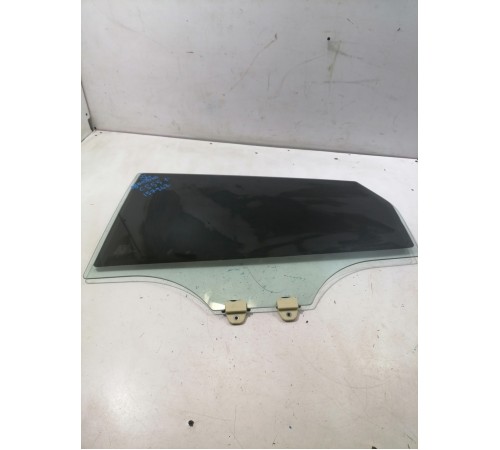 Стекло двери заднее левое