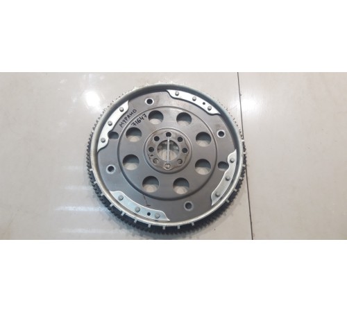 Маховик двигателя