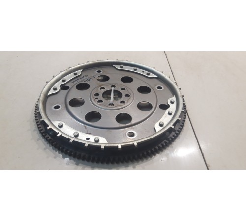 Маховик двигателя