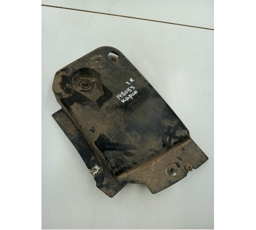 Защита антигравийная правая