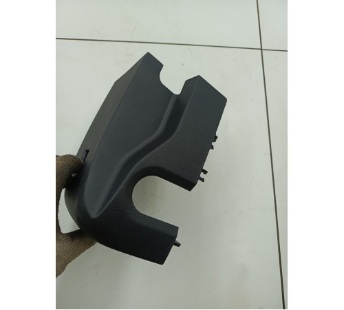 Кожух рулевой колонки нижний