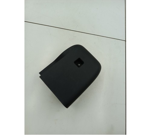 Кожух рулевой колонки нижний