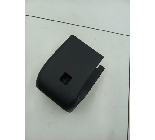 Кожух рулевой колонки нижний