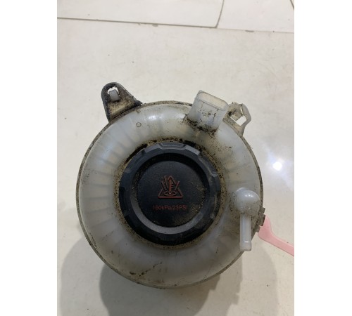 Расширительный бачок системы охлаждения