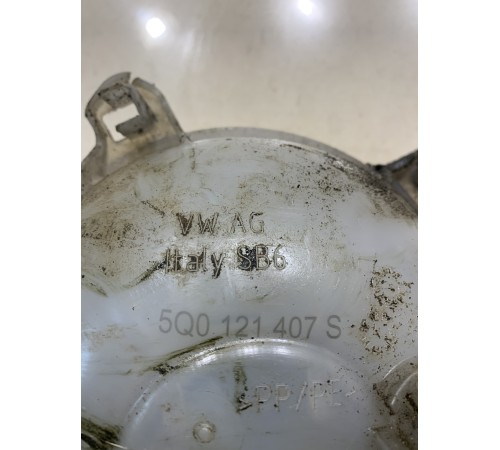 Расширительный бачок системы охлаждения