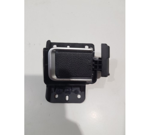 Ручка открывания бардачка