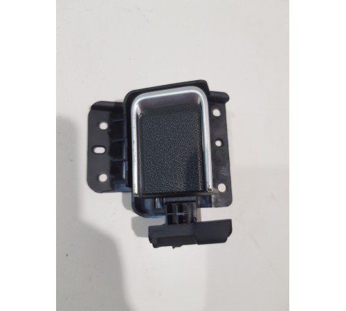 Ручка открывания бардачка