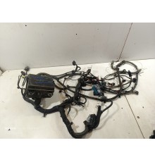 Электропроводка под капот,с монтажным блоком