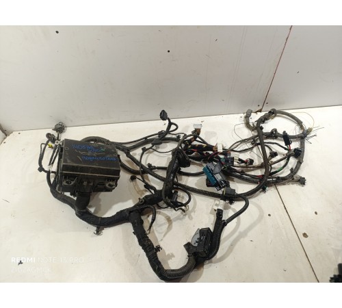 Электропроводка под капот,с монтажным блоком