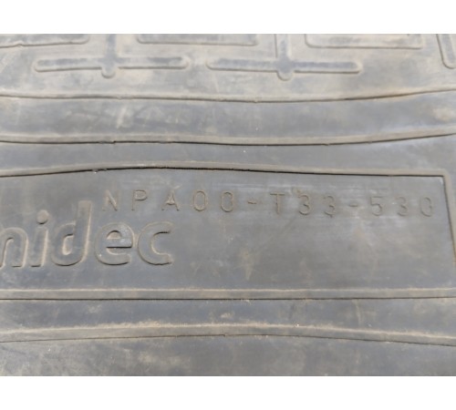 Резиновый коврик багажника