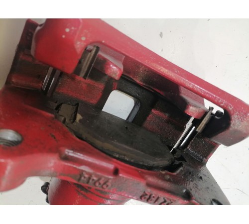  Суппорт задний правый