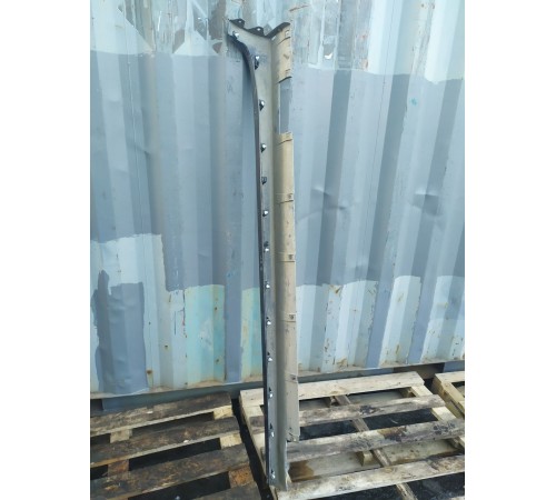 Накладка на порог правая 