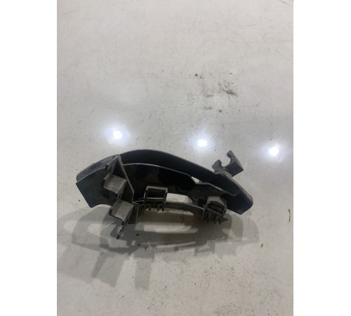 Кронштейн(крепление) проводки заднего левого колеса