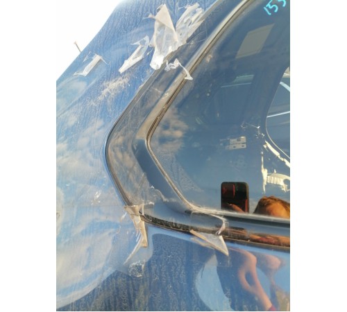 Стекло кузовное глухое правое, форточка