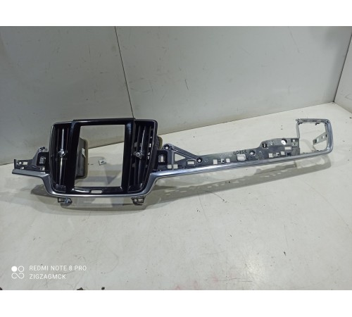 Накладка торпедо декоративная с воздушными дефлекторами