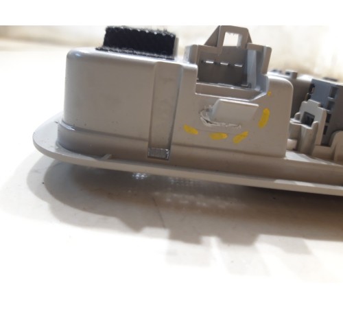 Плафон внутреннего освещения(задний)