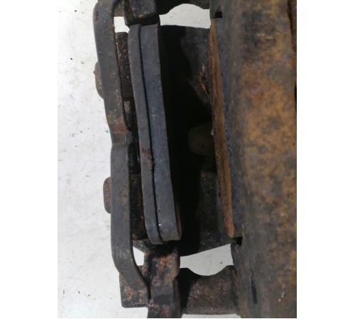 Суппорт передний правый