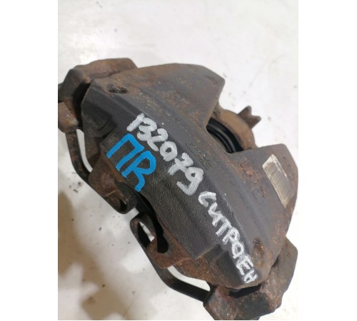 Суппорт передний правый