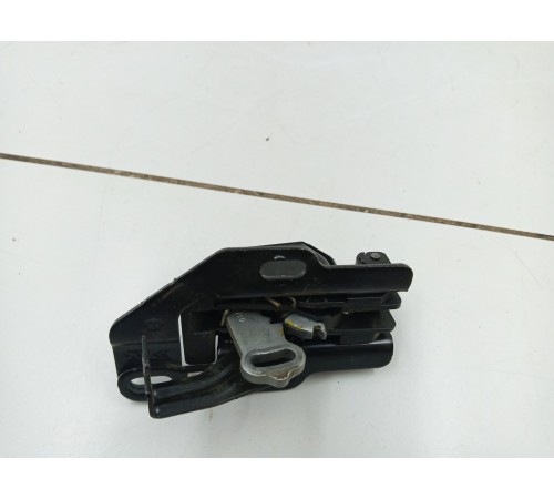 Ответная часть замка двери задняя левая