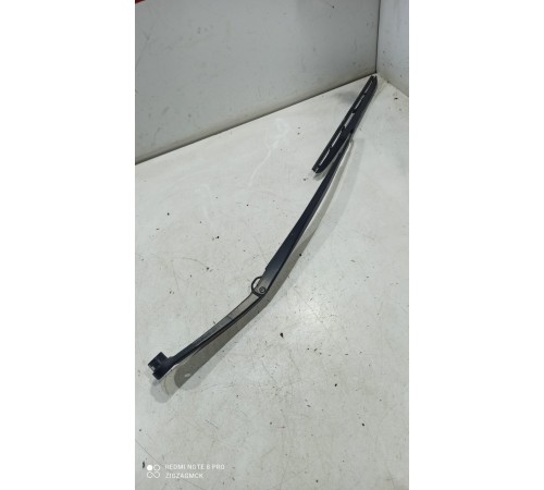 Поводок стеклоочистителя(правый)