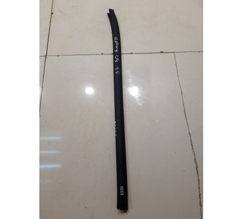 Уплотнитель стекла (задний, правый)