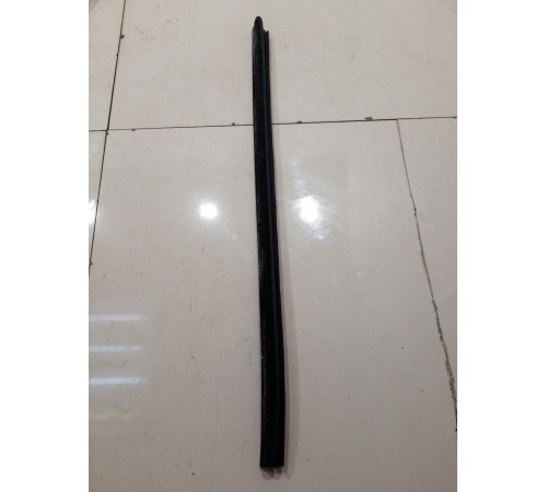 Уплотнитель стекла (задний, правый)