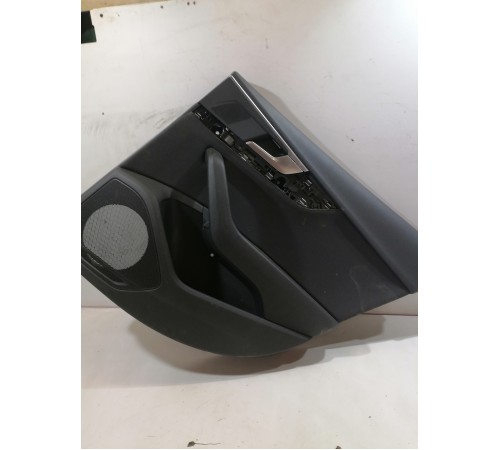 Обшивка двери задняя правая