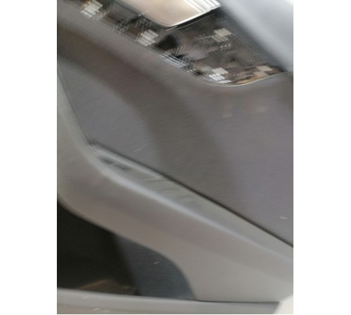 Обшивка двери задняя правая