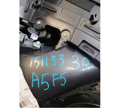 Обшивка двери задняя правая