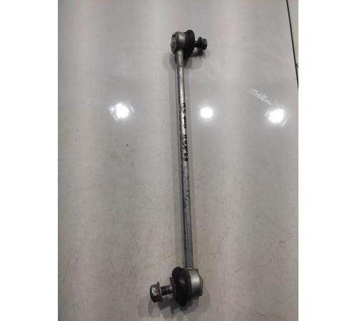 Стойка переднего стабилизатора