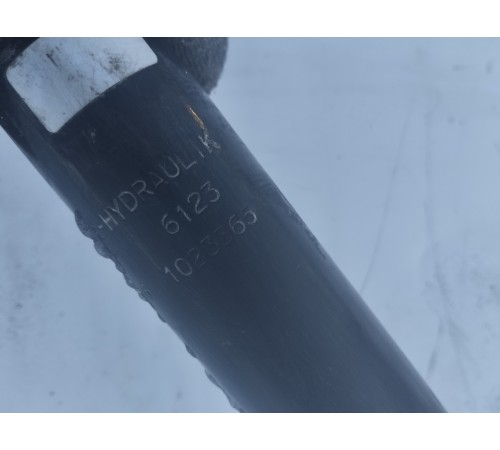 Амортизатор подъема кабины