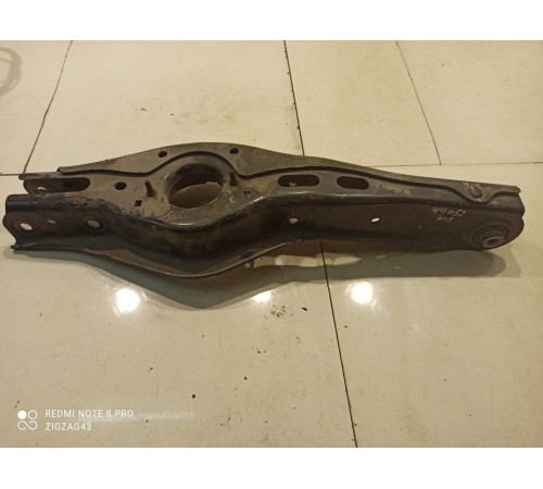 Рычаг подвески (задний, левый)