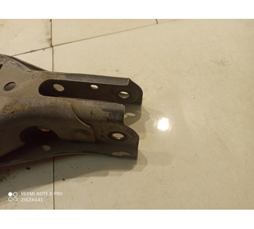 Рычаг подвески (задний, левый)