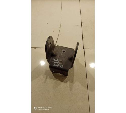 Кронштейн (блокировка) замка кабины задний