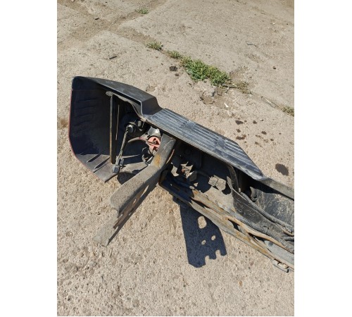 Задний бампер в сборе