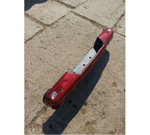 Задний бампер в сборе