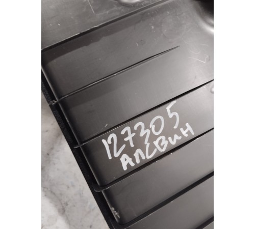 Накладка замка крышки багажника