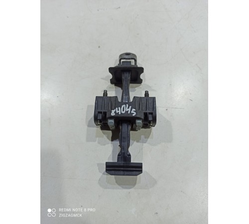 Ограничитель двери(передний правый)