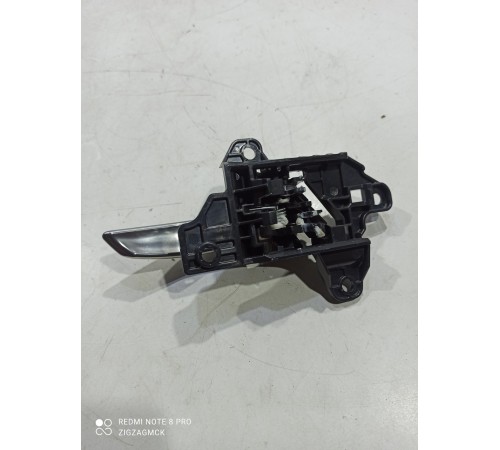 Ручка двери (передняя левая внутренняя)