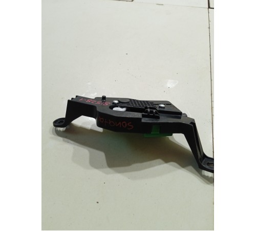 Активатор замка крышки бензобака