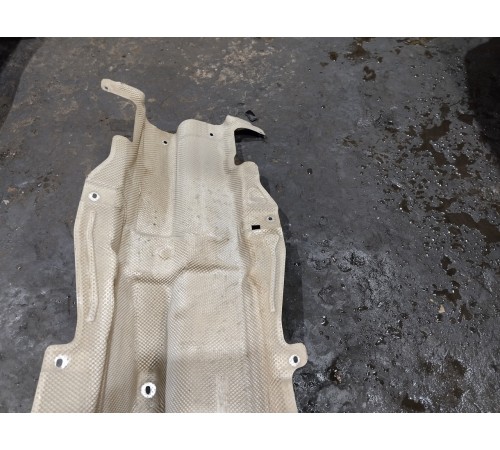 Теплоизоляционный экран центрального тоннеля