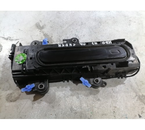 Ручка двери передняя правая внешняя