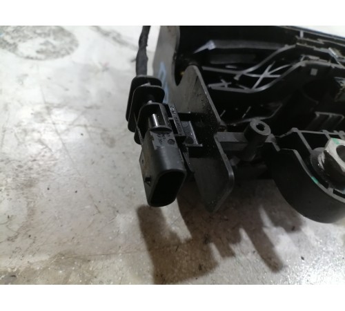 Ручка двери передняя правая внешняя