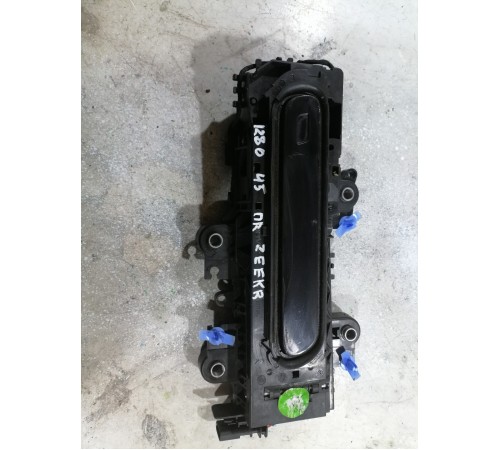 Ручка двери передняя правая внешняя