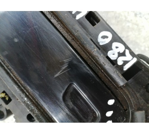 Ручка двери передняя правая внешняя