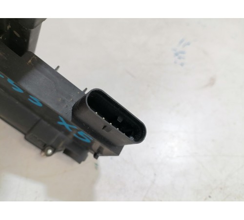 Доводчик двери правый