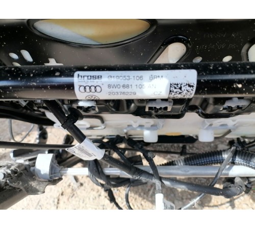 Сиденье переднее левое