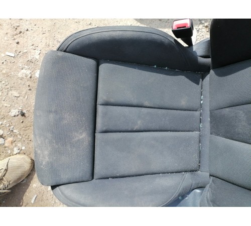 Сиденье переднее левое