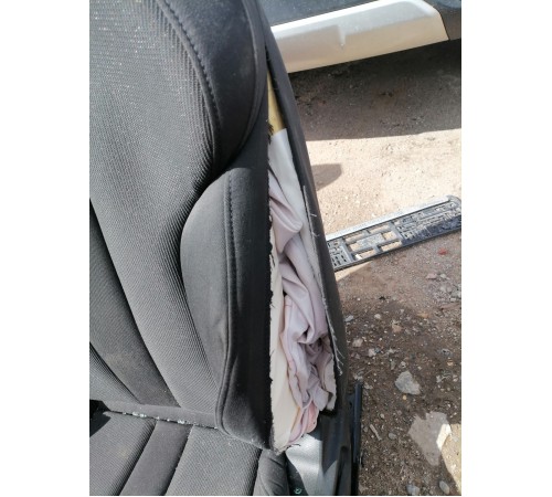 Сиденье переднее левое